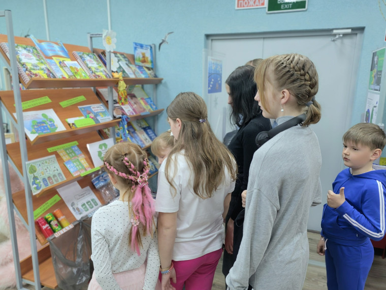 В библиотеках Белгородского района проходят мероприятия, приуроченные к Всероссийскому субботнику.
