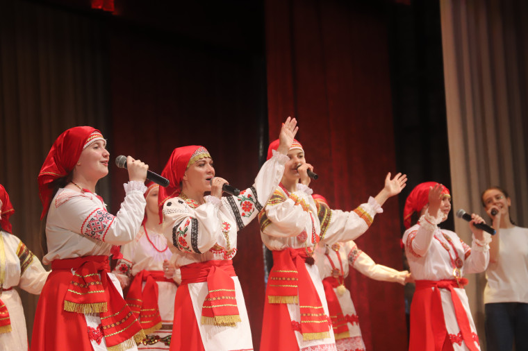 Библиотекарей Белгородского района поздравили с профессиональным праздником.