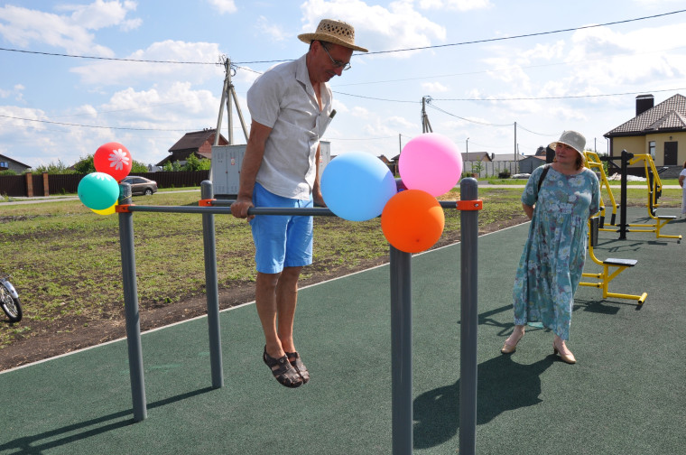 Новую детскую спортивную площадку открыли в микрорайоне Зарубино села Новая Нелидовка.