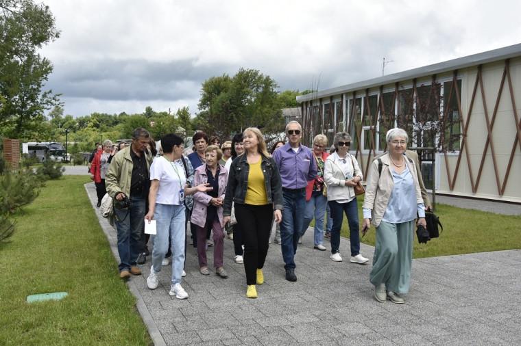 Пожилые жители нашего района посетили с экскурсией Губкинский городской округ.