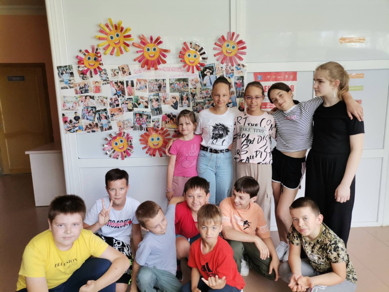 Дети Белгородского района с пользой проводят летние каникулы в пришкольных лагерях.