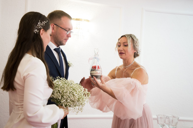 В Дубовом состоялся IX традиционный свадебный фестиваль «Как дуб крепка семья пусть будет ваша».