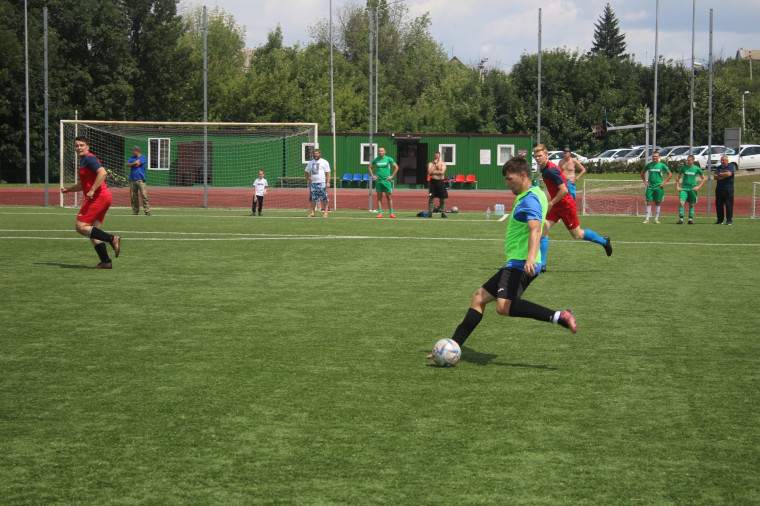 Чемпионат Белгородского района по футболу 8x8 продолжается.