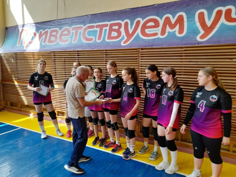 Команда ДЮСШ Белгородского района стала призёрами открытого турнира по волейболу, приуроченного к 95-летию Корочанского района.