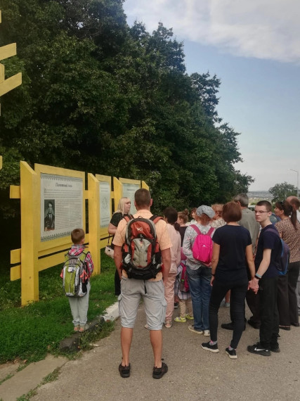 Жители Белгородского района посетили урочище «Монастырский лес».