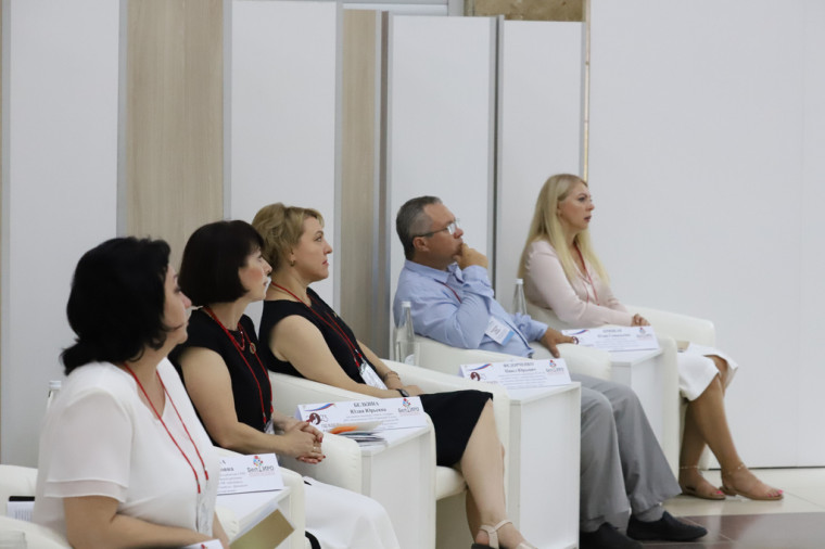 Педагоги Белгородского района стали участниками ежегодного форума «Региональный образовательный диалог-2023».