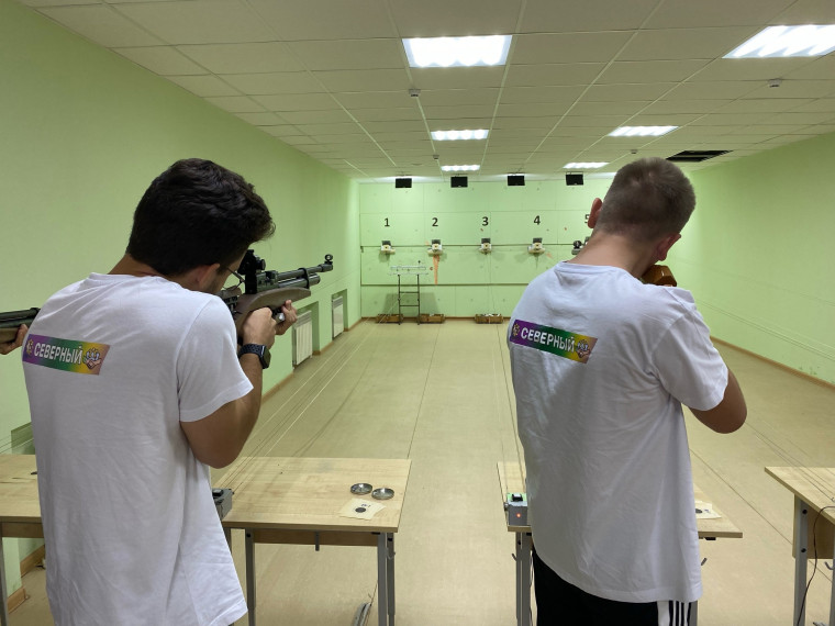 В Белгородском районе состоялись соревнования по пулевой стрельбе в рамках Спартакиады среди сборных команд городских и сельских поселений.