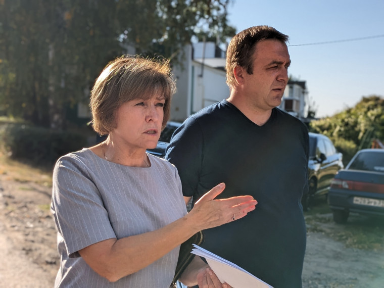 Анна Куташова встретилась с жителями Бессоновки по вопросу капремонта их многоквартирных домов.