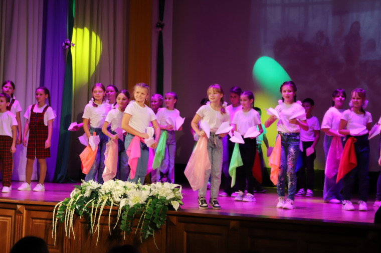 Дошкольных работников Белгородского района поздравили с профессиональным праздником.