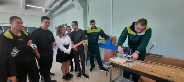 Учеников Белгородского района знакомят с профессиями, которые они смогут выбрать в будущем.