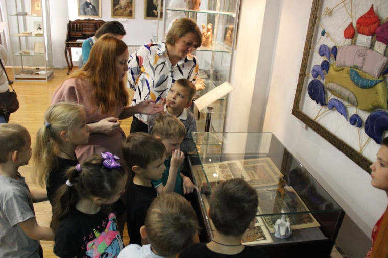 Учащиеся «Территории Успеха» посетили Пушкинскую библиотеку-музей.