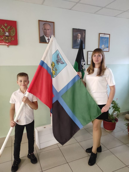 В Белгородском районе отмечают региональный праздник – День флага Белгородской области.
