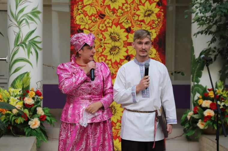 В Майском районном Дворце культуры отметили День мастера.