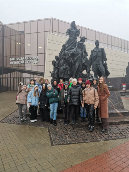 Школьники Белгородского района отправились с экскурсией в Прохоровку.
