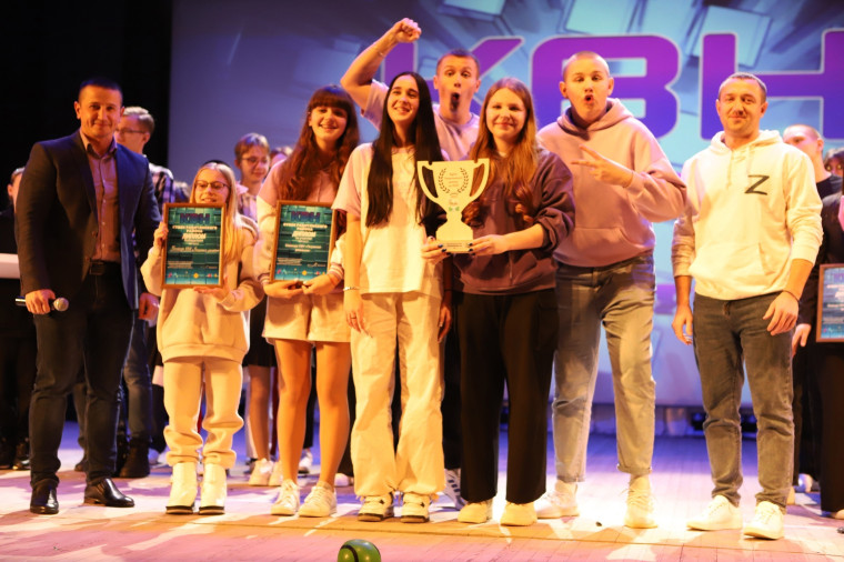 Команда «Разумное Решение» стала обладателем Кубка КВН Ракитянского района.