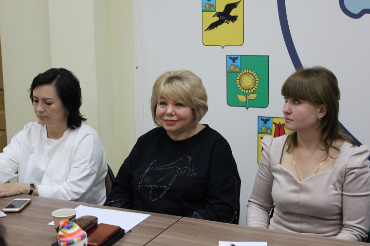 15 декабря прошла очередная встреча в рамках проекта Ассоциации «Совет муниципальных образований Белгородской области» «Женское лидерство».