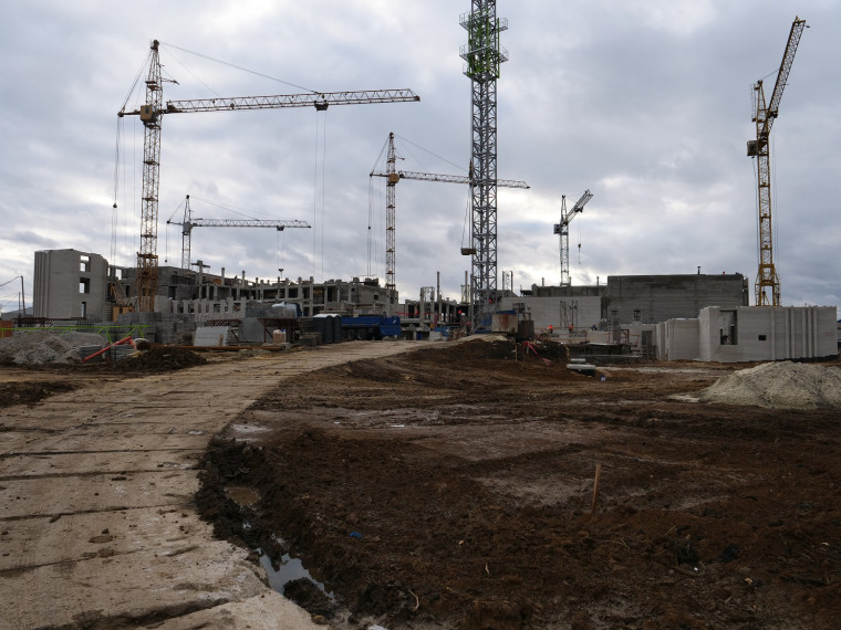 В 2023 году в рамках национального проекта «Образование» в Белгородском районе началось строительство трёх новых школ.