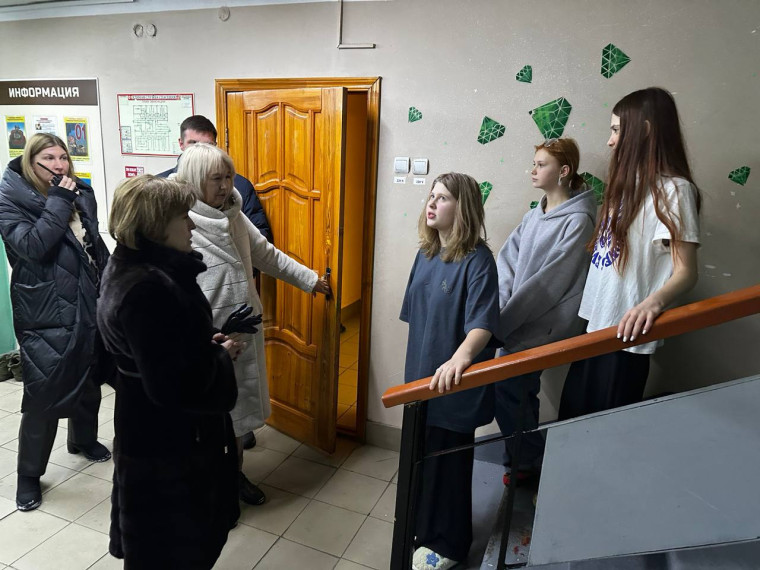 Глава администрации Белгородского района Анна Куташова выехала к нашим школьникам, которые находятся в детском лагере Нижегородской области.