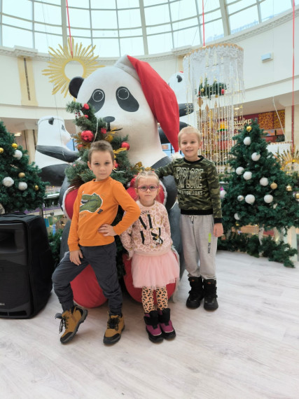 Маленькие жители Белгородского района продолжают отдыхать и беззаботно проводить время в рамках акций «Добрая суббота» и «Семейный клуб выходного дня».