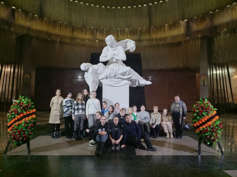 Обучающиеся Краснооктябрьской СОШ посетили Москву.