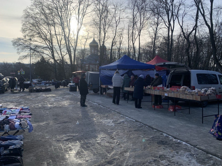В поселениях Белгородского района продолжают проводить ярмарки.