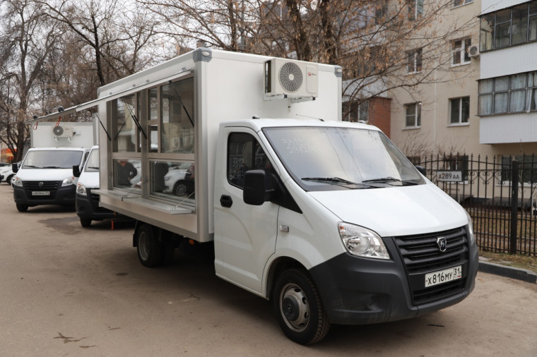 Три автолавки передали предпринимателям Белгородского района.