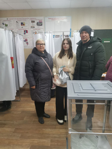 В Белгородском районе на избирательные участки приходят всей семьёй.