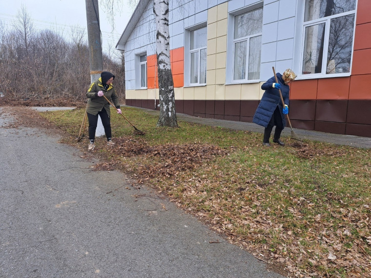 В поселениях Белгородского района продолжаются мероприятия по благоустройству и наведению санитарного порядка.