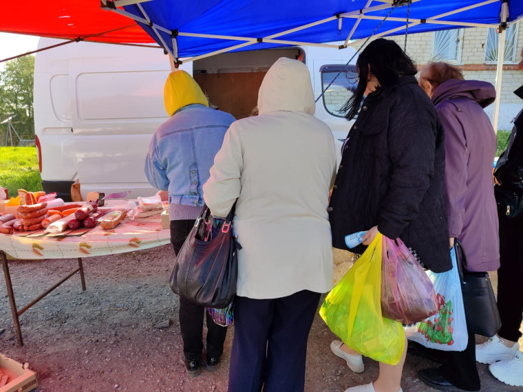 Еженедельные продовольственные ярмарки выходного дня продолжаются в поселениях Белгородского района.