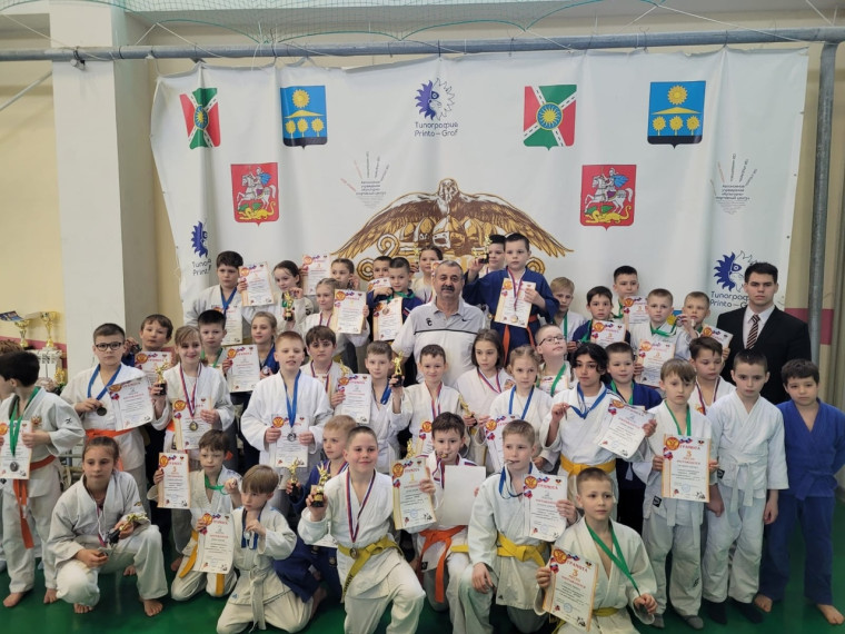 Юные спортсмены Белгородского района приняли участие в турнире по дзюдо, посвящённом Году семьи.